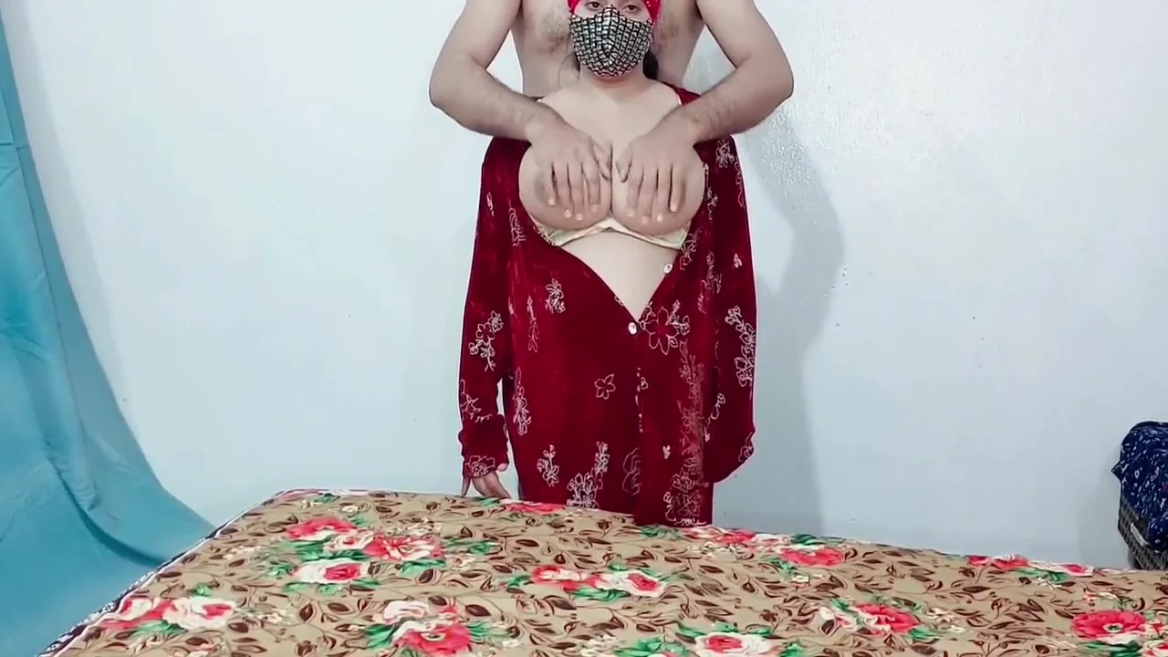 Huge Boobs, Big Naturals And Asian Milf In Huge Tited Busty Milf Fucked In Doggystyles