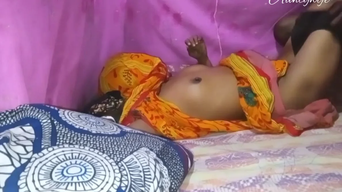 Desi Bhabhi Ko Malish Karke Chudai Ki Step sister-in-laws Heart Became Happy