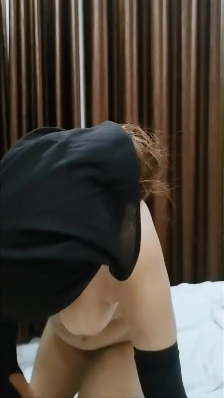 Stepsister Leena Nice Blowjob