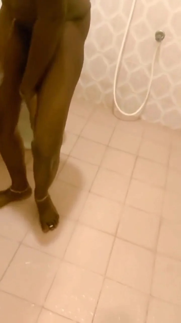 Desi Tamil Milf Renus Handjob For Boss Spills Cum On Navel, Nude Bath: Cuck Watches! Indianhotwifex