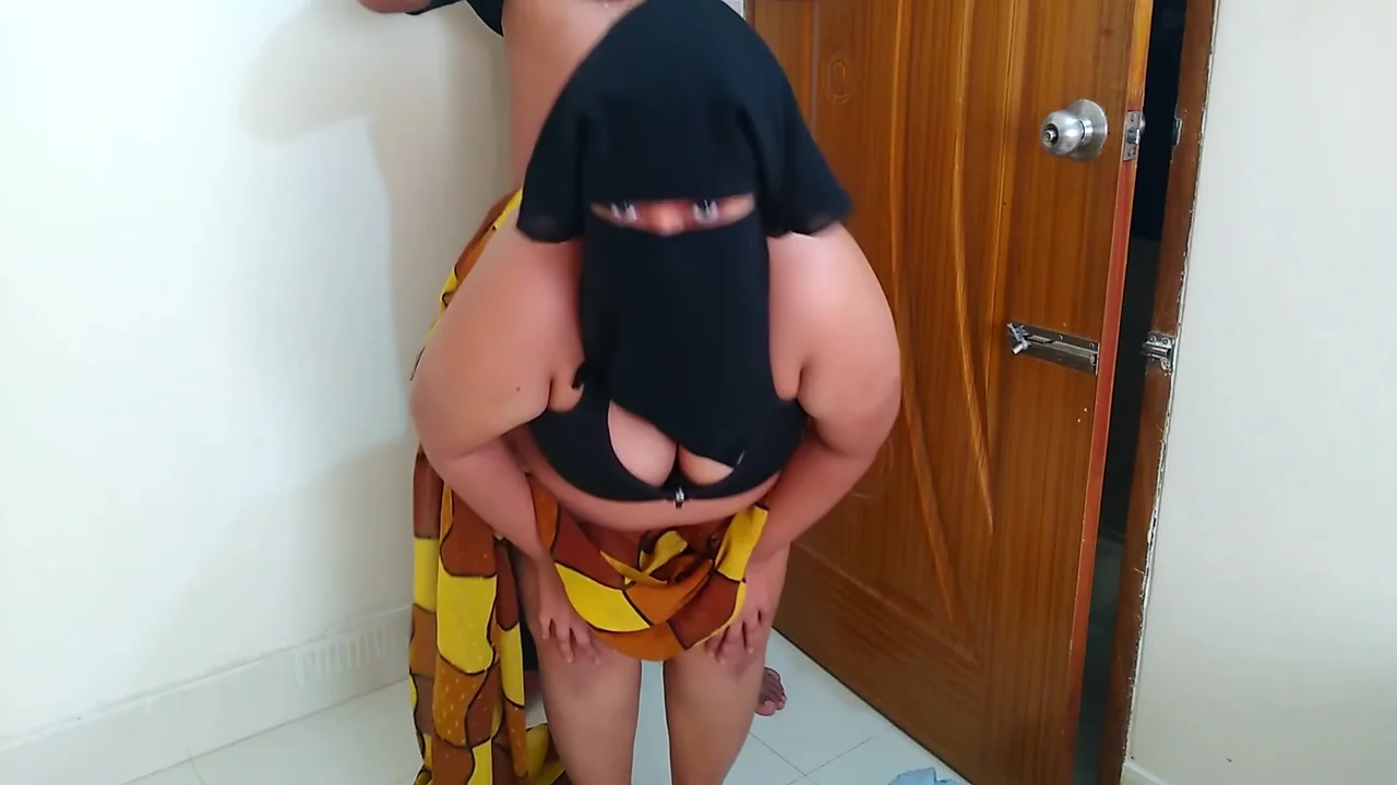 Tamil Moti Gand Vali Naukurni Ko Tapa Thap Choda