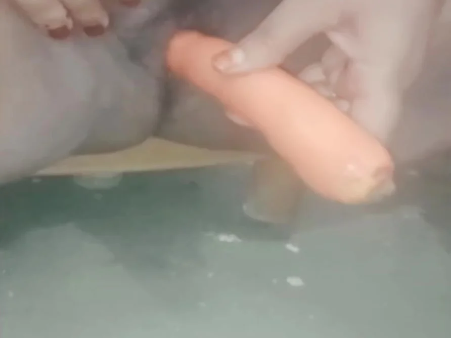 Indian Desi Aunty Fucking Her Pussy Her Self