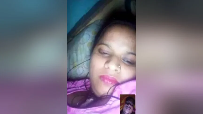 Today Exclusive-desi Village Chick Shows Her Boobs And Pussy 5