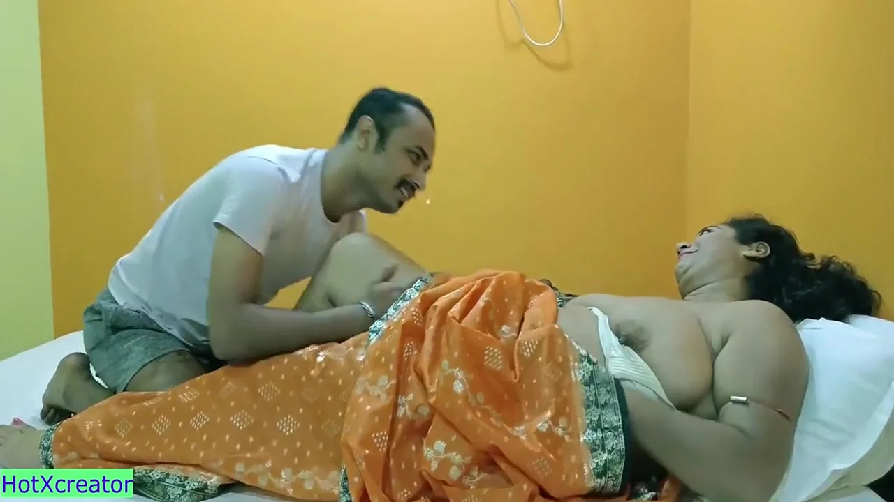 Hot Beautiful Bhabhi Sex!! With Clear Hindi Audio