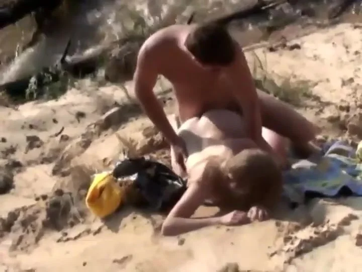 Hard fucking caught on a hidden beach