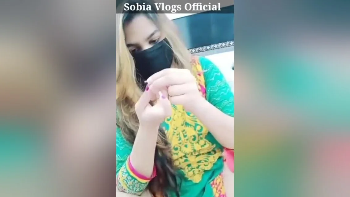 Aaj Camsex Main Client Ko Apney Doodh Chuswaye Aur Doodh Pilaya