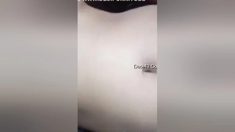 Today Exclusive -desi Girl Play With Her Bobs