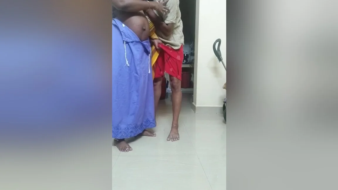 Aunty With Watercan Boy Romance 2