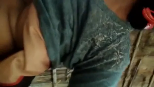 Beautiful Sexy Dehati Girl Showing Her Boobs On Cam