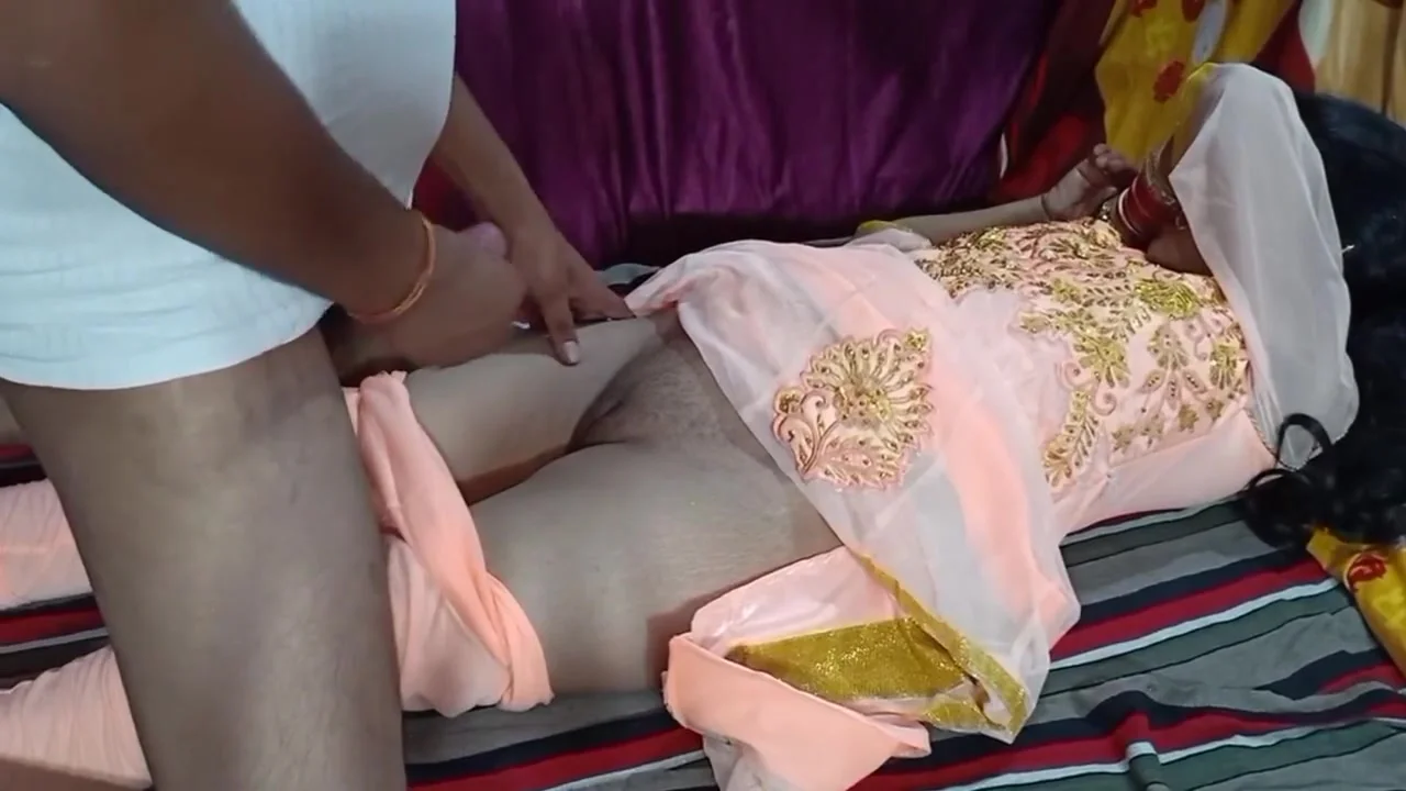 Desi Girl First Time Fucking In Wedroom