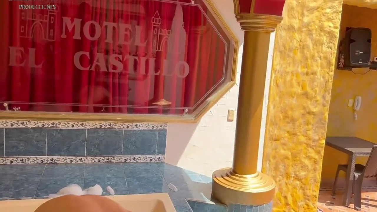 I Invite My Horny Stepsister To A Nice Jacuzzi With Foam To Fuck Her Until She Orgasms