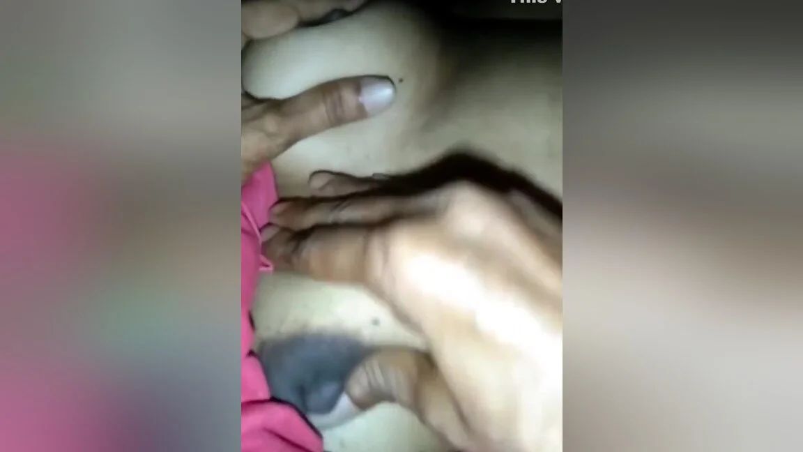 Today Exclusive -desi Girl Boobs Pressing By Hubby