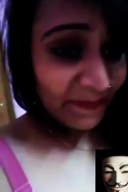 Naughty Sexy Boob Show Of A Sexy Bhabhi