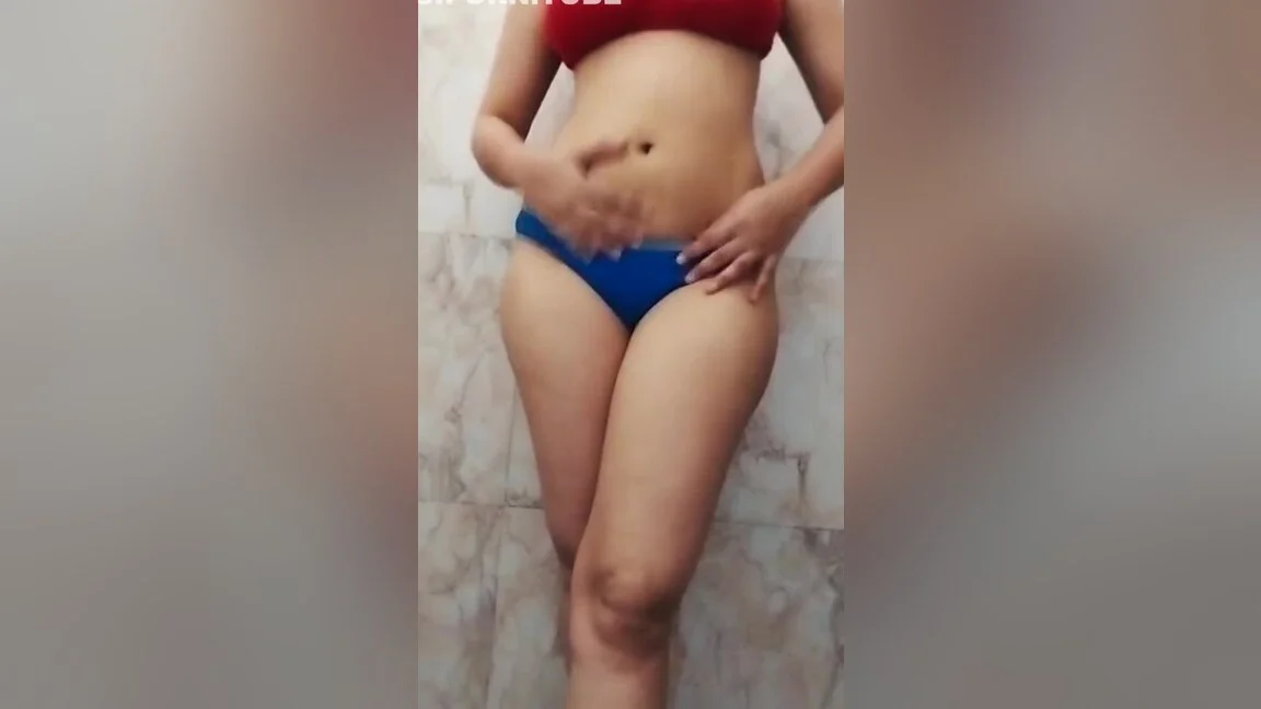 Indian Sexy Gf When Her Boyfriend Left She Went Straight For The Bbc