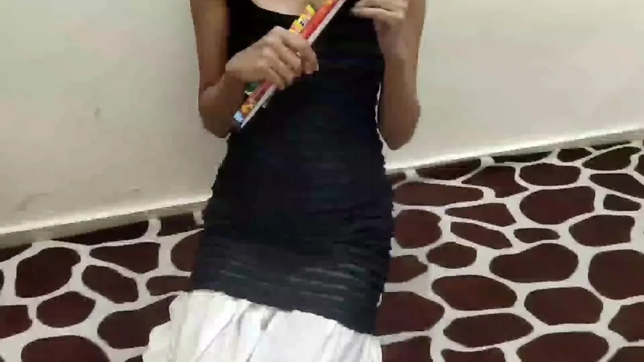 Desi Indian Ko Chocolate Dekar First Time Ne Choda Xxx In Hindi Audio