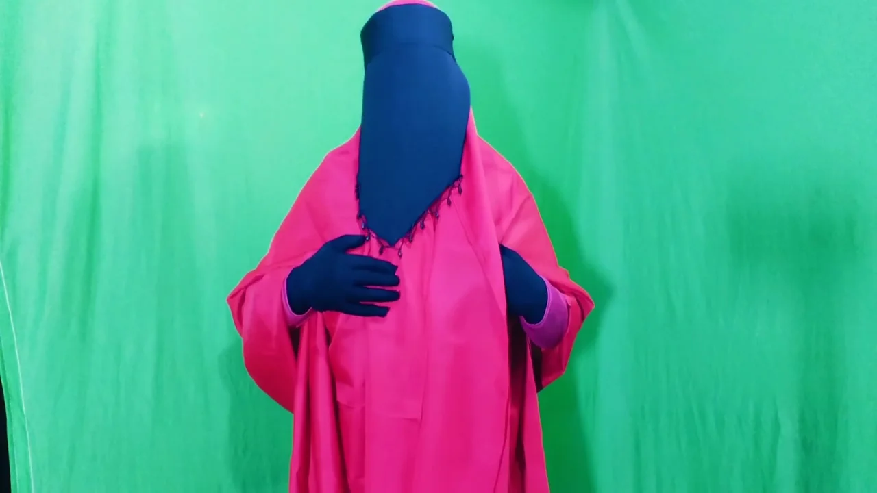 Muslim Hijabi Beautiful Housewife Fucking With Neighbor - With Clear Bangla Audio