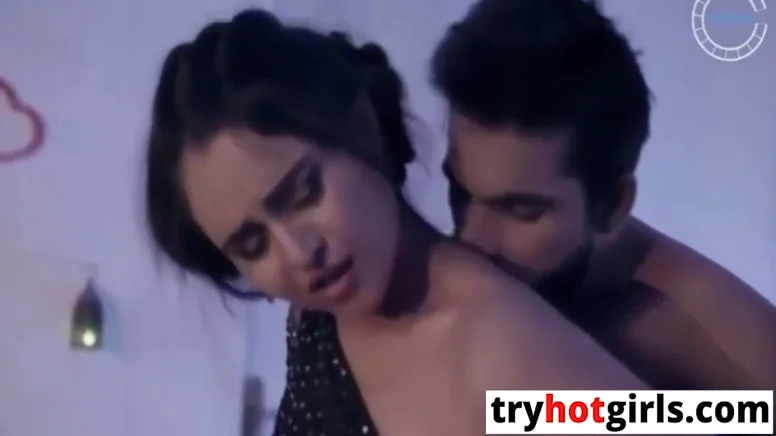 Bhabhi Ne Ko Ghar Bulake Chudawaya