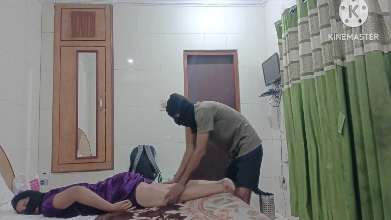 Took Didi To The Hotel And Gave Her A Massage, Then Hot Body Nehari