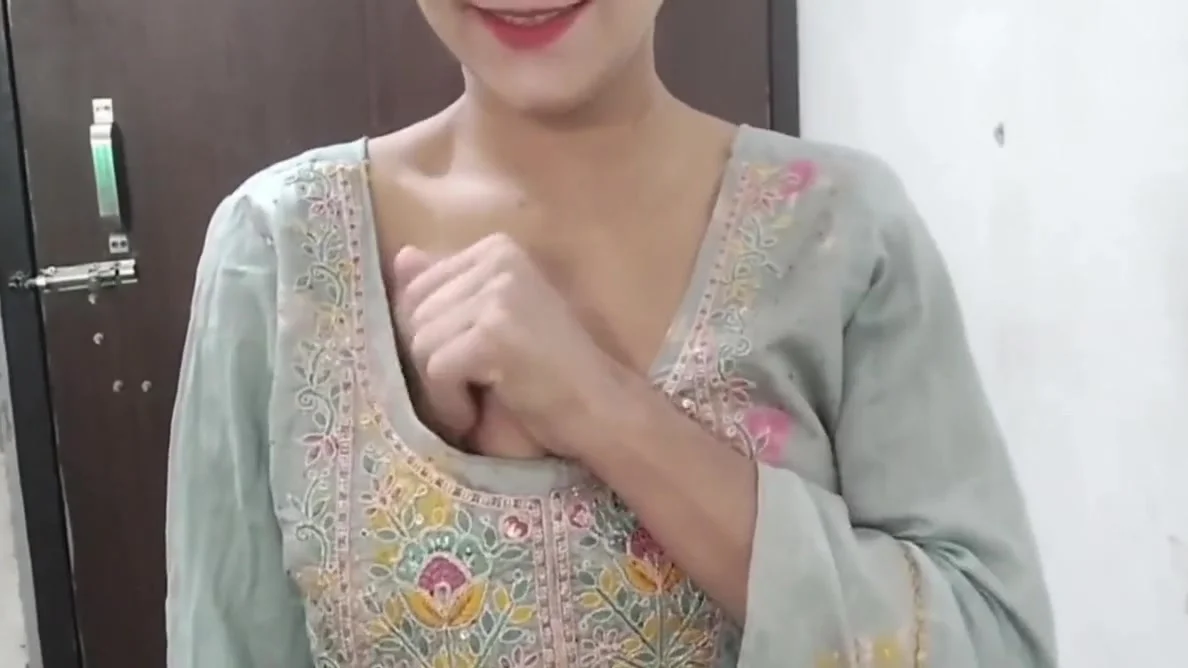 Bhabhi Ko Josh Me Aane Ke Baad Chod Kar Paani Nikala