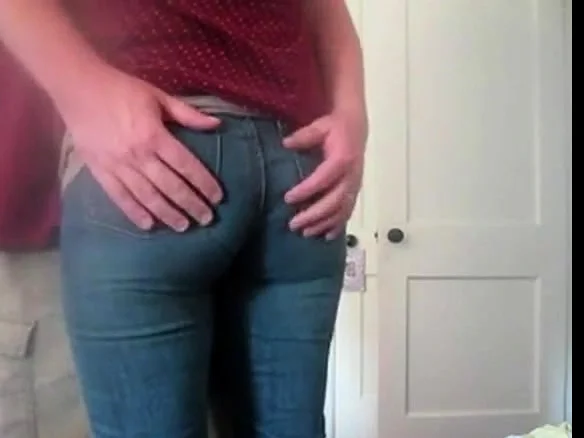 Jeans Ass getting groped