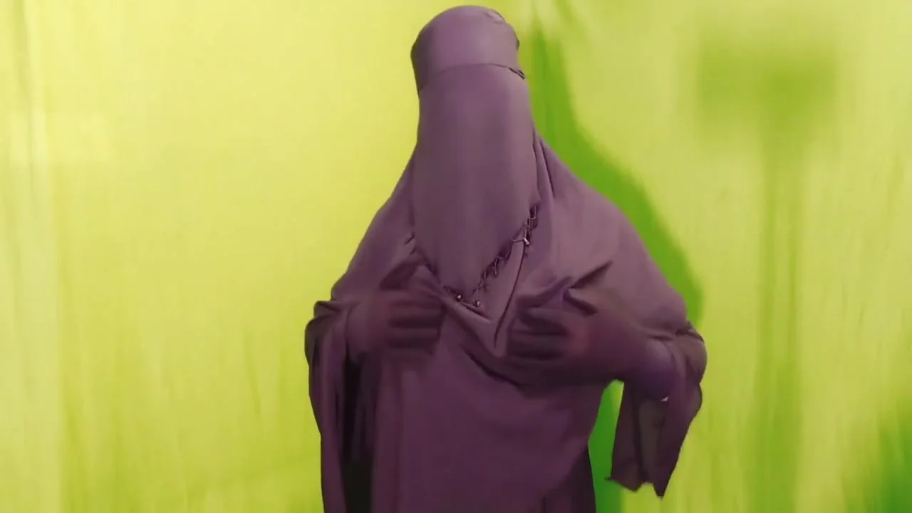 Bengali Housewife Spends Night With Office Boss And Talks Dirty