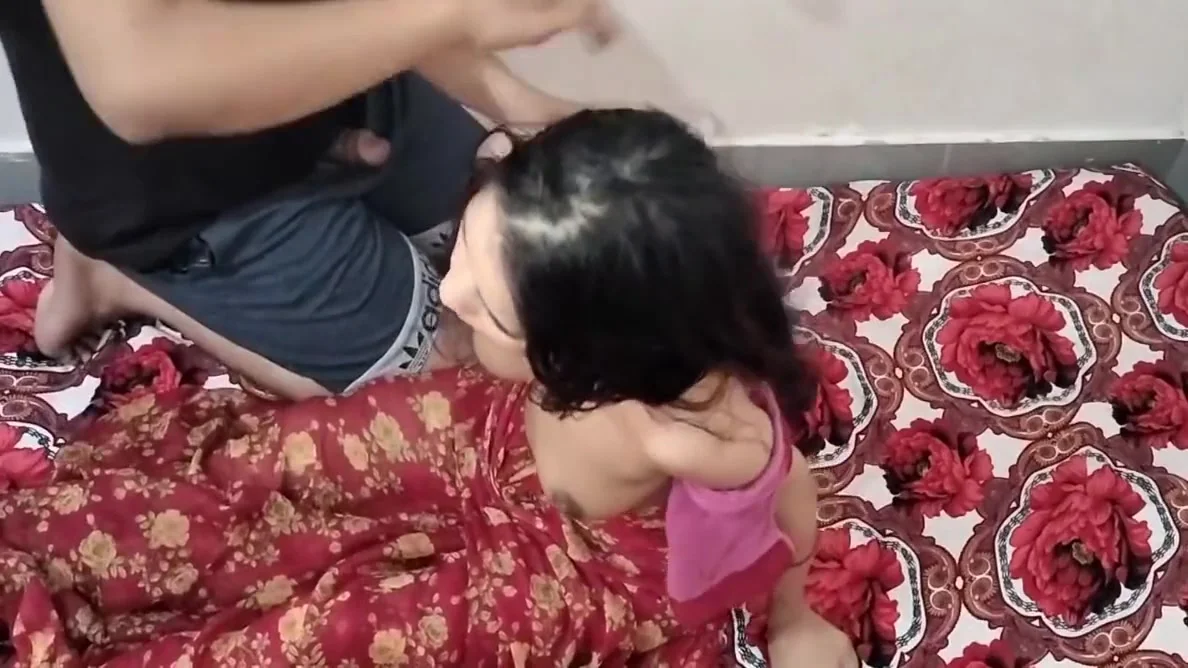 Stepsister Ko Bathroom Me Pakad Ke Pel Jabar Dasti Pela