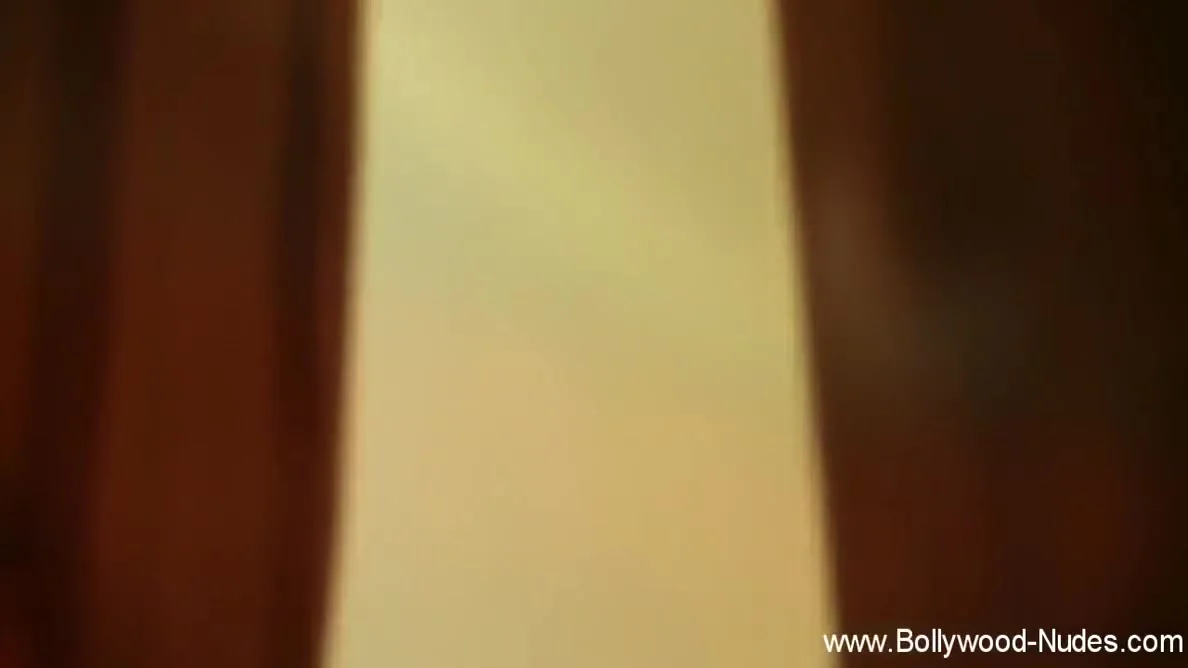 Belly Dancing Babe Shows Us All