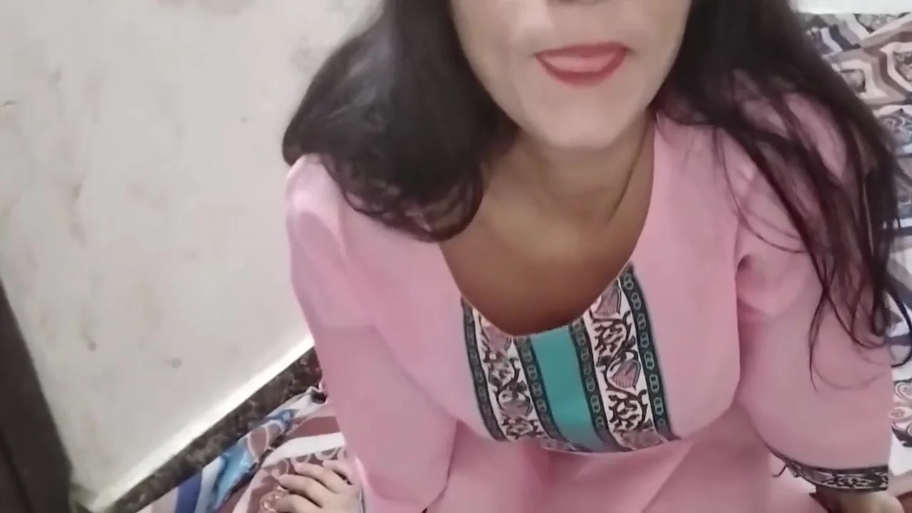 Bhabhi Ka Big Boobs Daba Daba Kar Pela