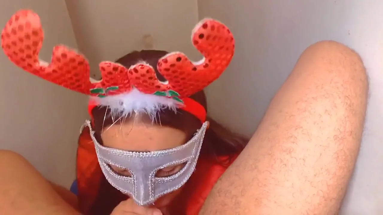 Cheating Venezuelan Wife Sucks Me On Christmas And New Years Eve