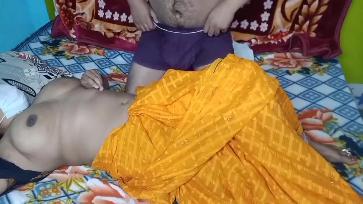 Chubby Bhabhi Wants To Fuck Her Husband