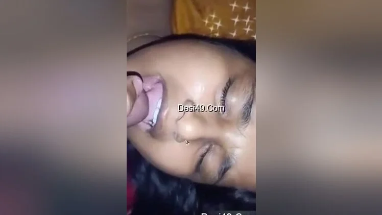 Today Exclusive- Desi Village Bhabhi Blowjob And Fucked