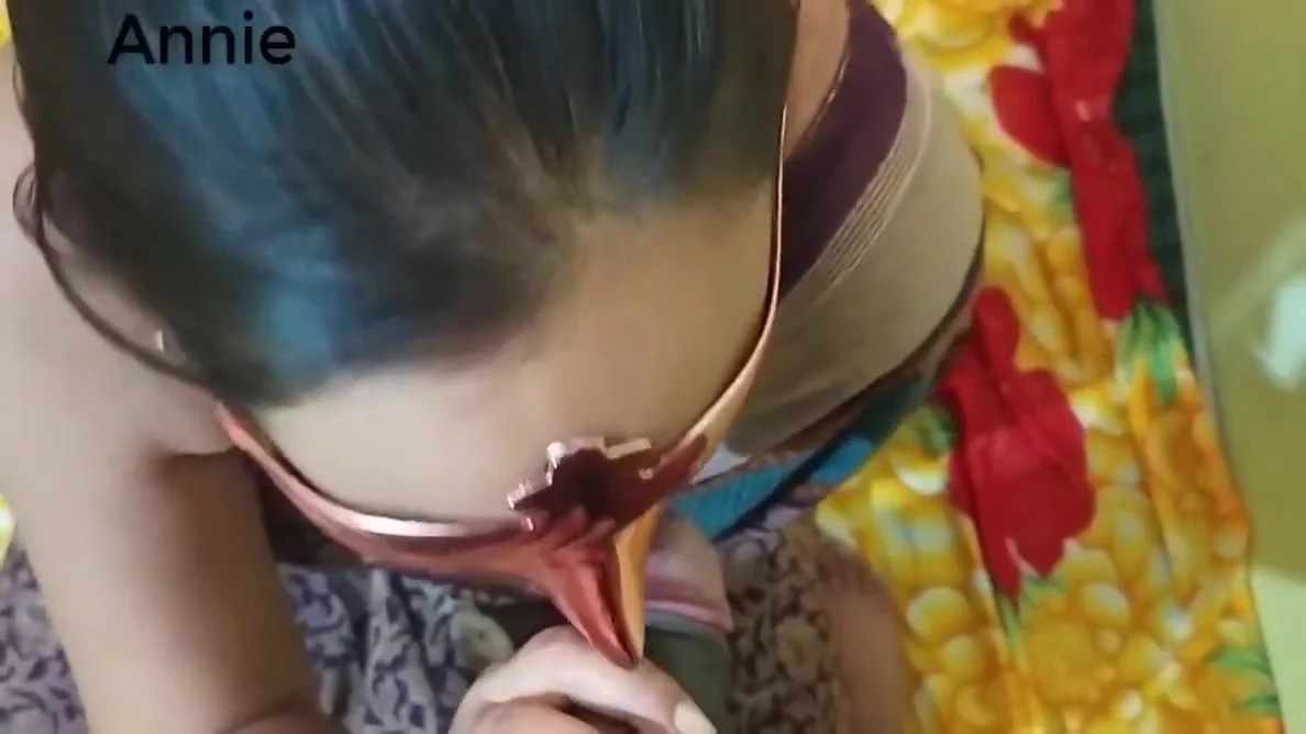 Desi Aunty Giving Blowjob To Her Friend At Hotel Room