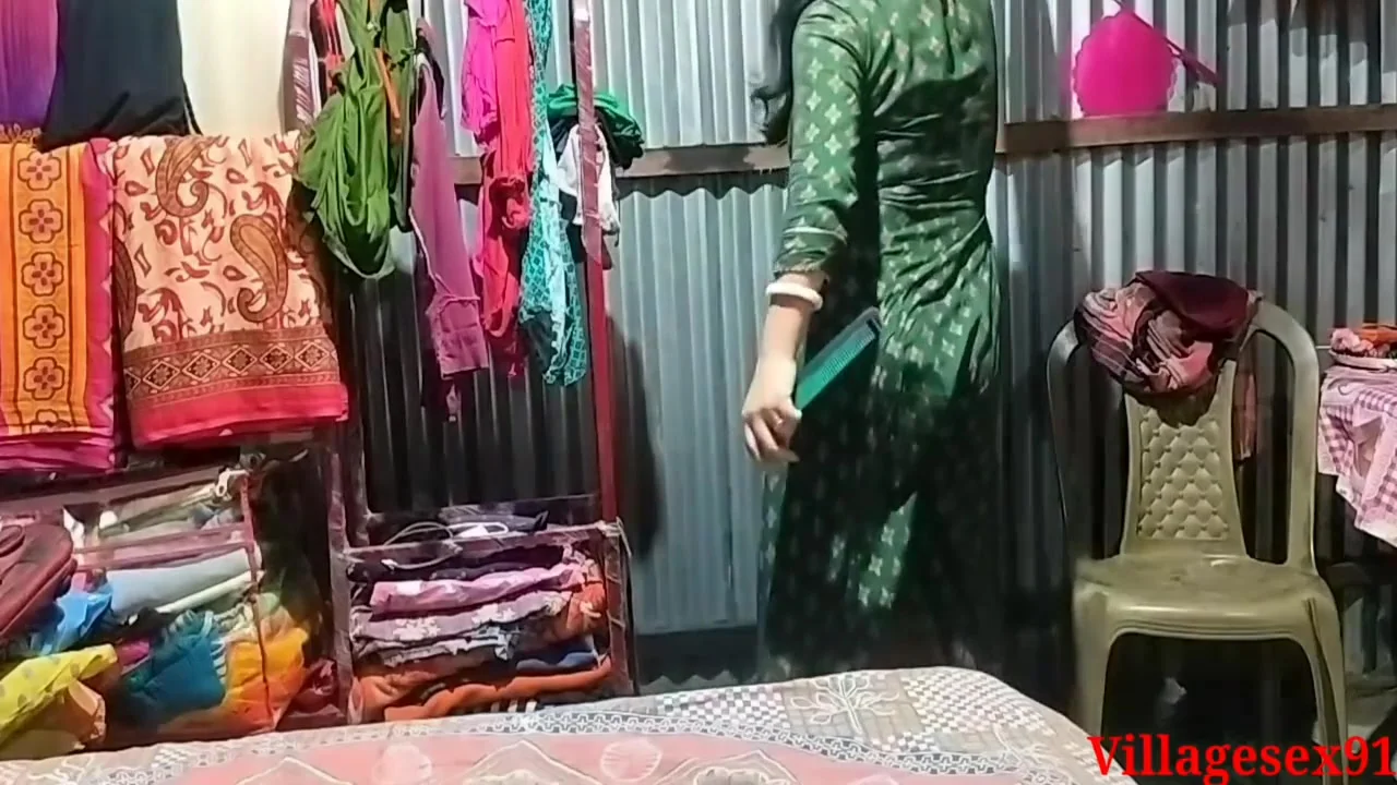 Green Churidar Pe Bhabhi Ki Chudai Kiya Uski Hushband Ne Gud Far Di - Devar Bhabhi