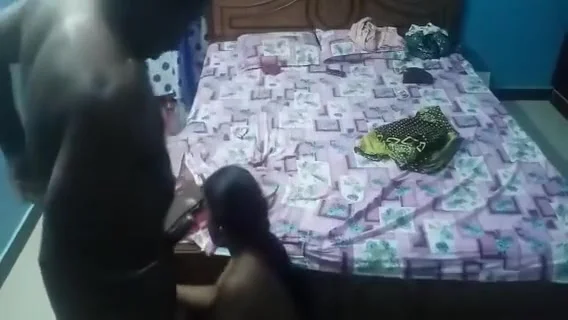 Tamil Aunty Enjoys Pussy Licking Stimulation With Hubby