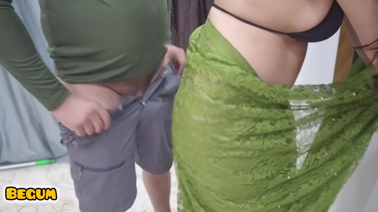 Devar Bhabhi - Devar Helping Bhabhi In Cleaning The Floor And Fucked Her Pussy