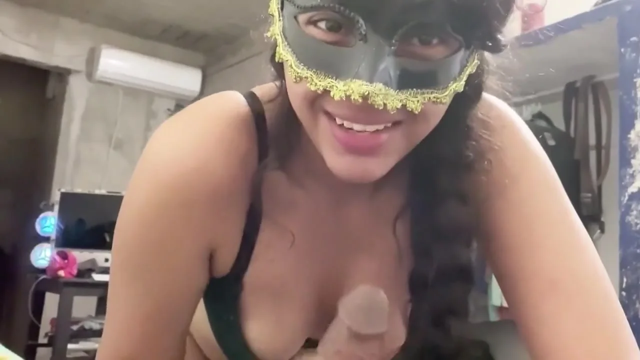 Blowjob And Cum In The Mouth Of A Venezuelan Whore For Only 15 Thousand Colombian Pesos