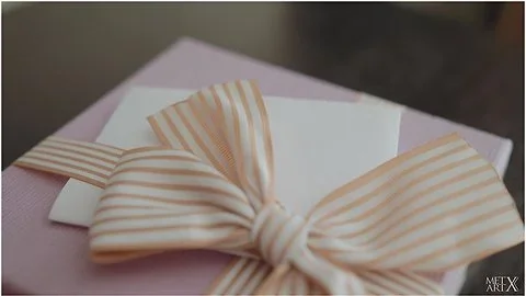 The Gift - Isabella Star