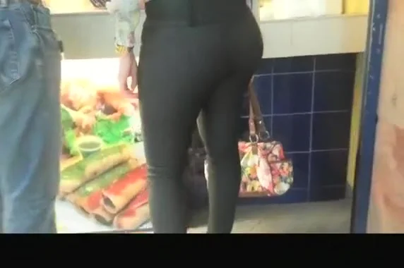 Round ass chick in tight jeans pants