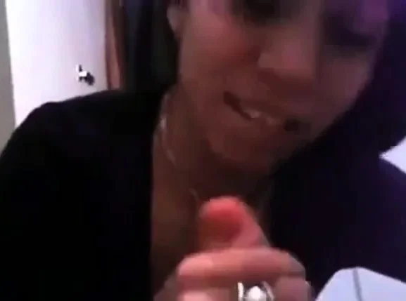 Delhi college girl swallows cum