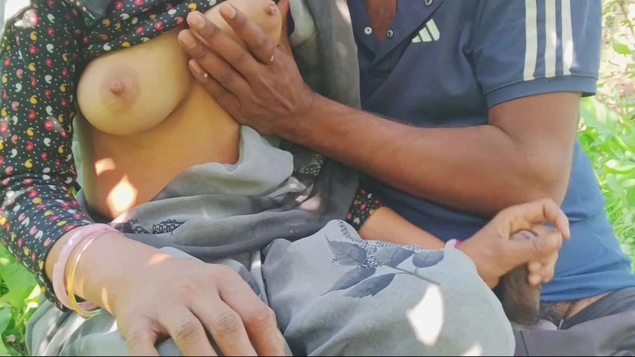 Devar Bhabhi And Village Outdoor - Outdoor Fuck Village Girl Bahar Gai Bhabhi Ko Devar Ne Choda