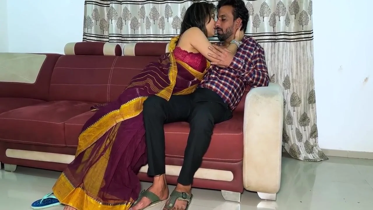 Zoya Had Sex With Her Neighbour