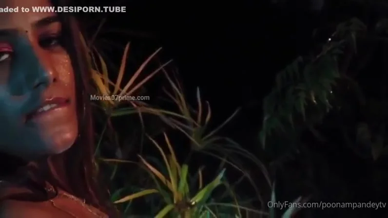 New Of Video Chocolate On Body With Poonam Pandey