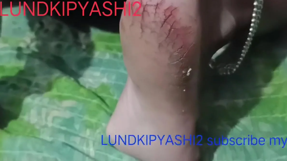 Deshi Sexy Bhabhi Pussy Fingering In Injoy