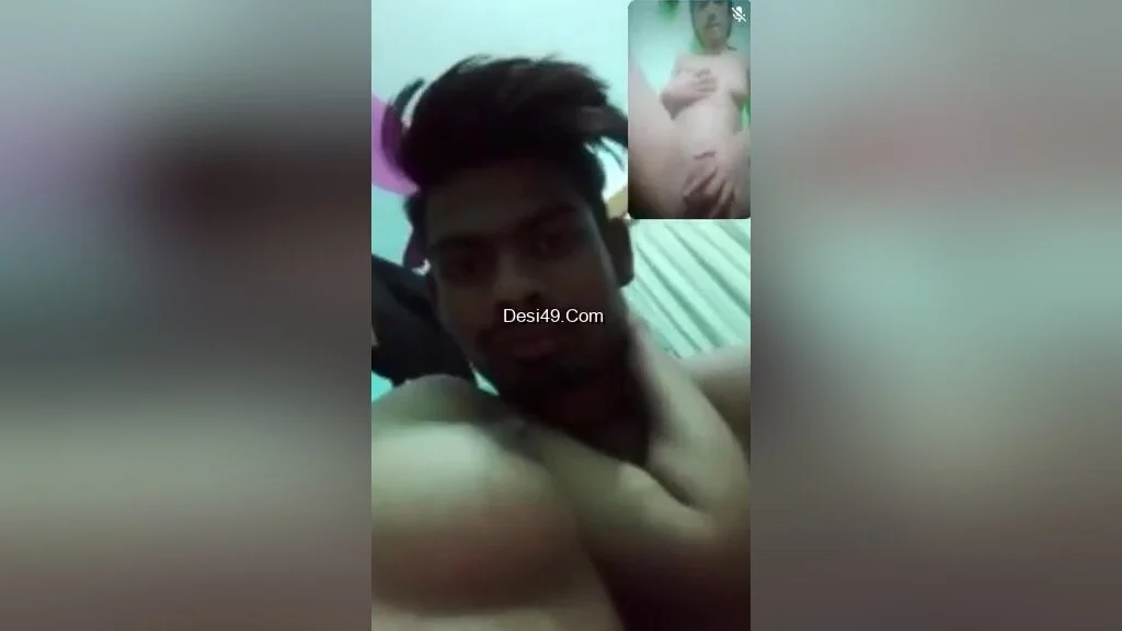 Desi Cpl Show Romance On Video Call