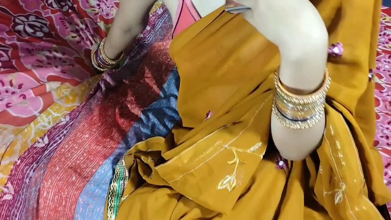 Devar Bhabhi In Devar Ne Ko Diya Cobra Condom Or Fir Bhabhi Ji Ne Ushi Condom Se Krvai Chudaii