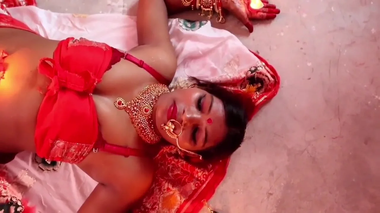 Cum Sneak Into My Stepmoms Bed And Fuck Her - Leaving Her Creampied Omg