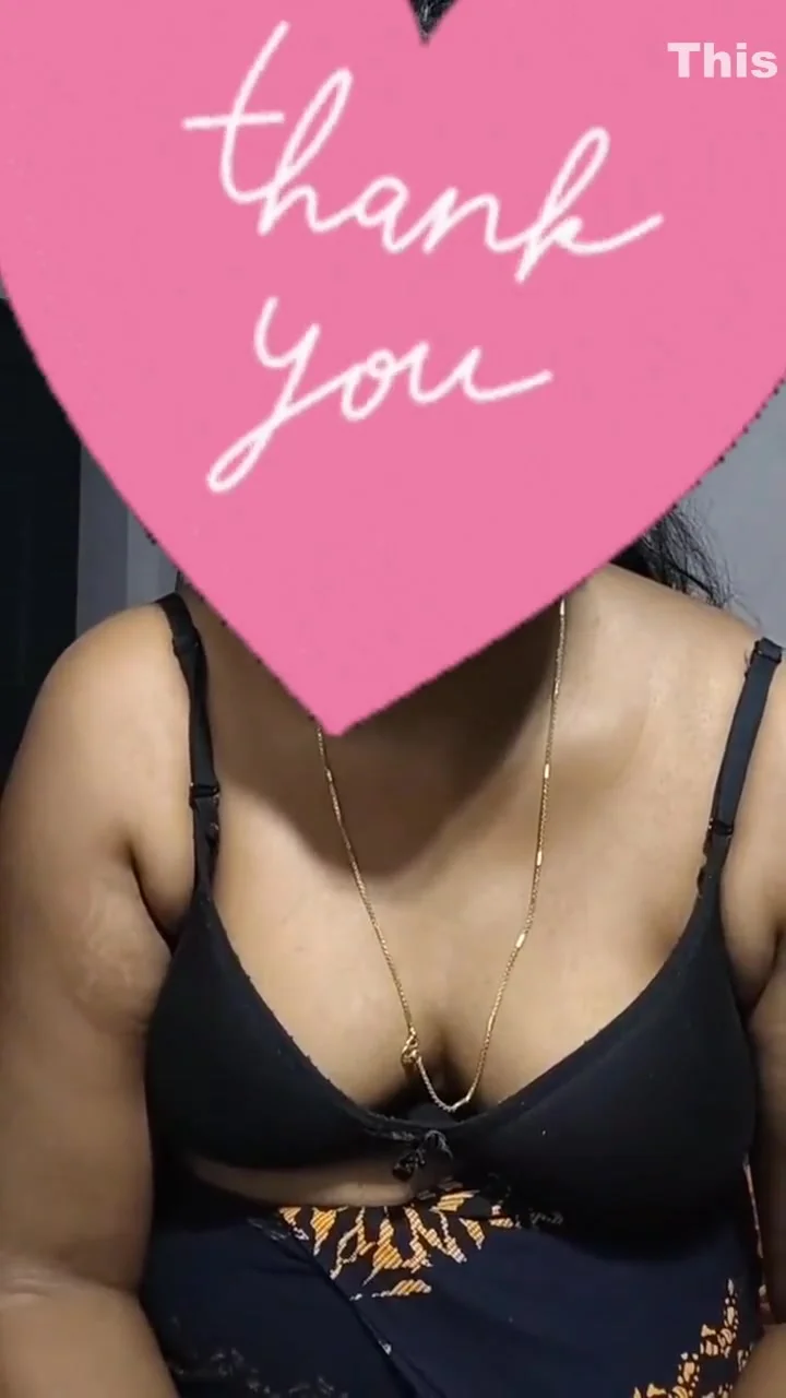 Desi Cute Girls Live Showing Body New Viral Hot Video