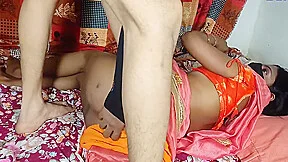 Desi Indian Bhabhi Ne Saree Pahanker Apni Bur Apne Boyfriend Se Chudwai