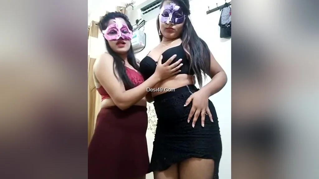 Sexy Desi Girls Hot Cam Show