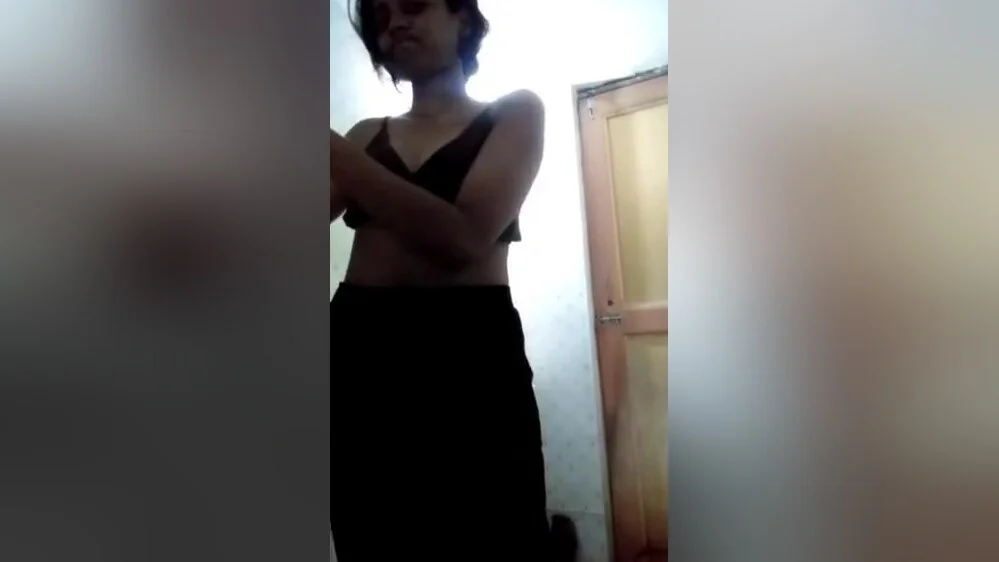 Today Exclusive-sexy Desi Village Girl Shows Her Nude Body And Fingering 8